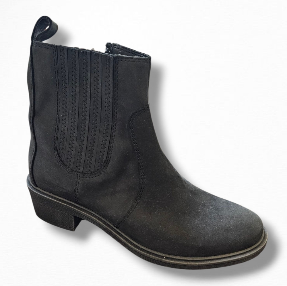 Blondo Waterproof Black Ankle Boots (NWOB)